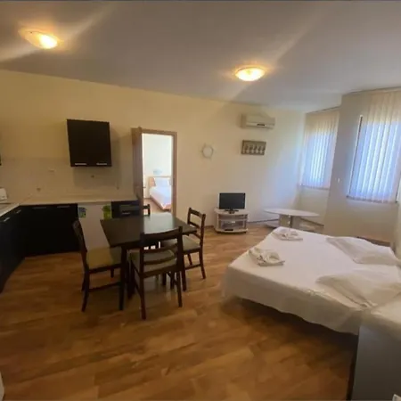 Apartment Oasis Kamchia *